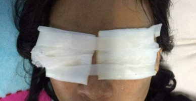 Con dâu bị mẹ chồng tạt a xít