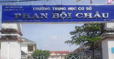 Hiệu trưởng bị giáng chức vì thu tiền học thêm sai quy định