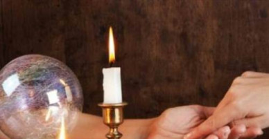 Mất ngủ khi thầy bói nói chồng tôi sắp… qua đời!
