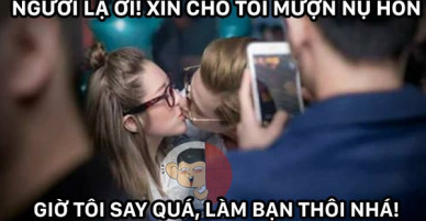 Với cơ man ảnh chế, Người lạ ơi chính là bài hát thả thính quốc dân đầu năm 2018!