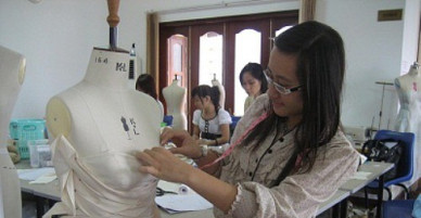 Học sinh THPT được dạy thiết kế thời trang, đồ họa