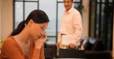 Hôn nhân không êm ấm, người phụ nữ nghĩ đến phận ba đời chồng