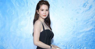 Ngọc Trinh diện váy ôm sát đến lễ trao giải Tech Awards