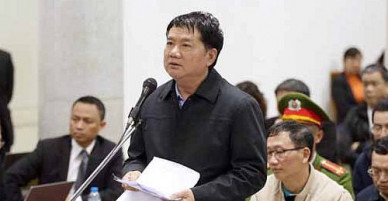 Bị cáo Đinh La Thăng tranh luận về vấn đề “lợi ích nhóm”