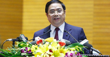 Bố trí lại các Uỷ viên Bộ Chính trị: Dân chủ mà không tạo ra… chạy