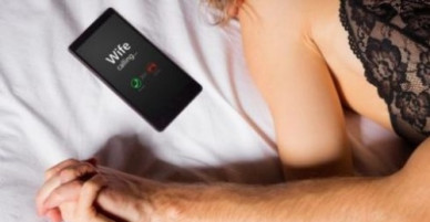Ngã ngửa với lý do đàn ông vợ đẹp con xinh còn muốn tìm “gái lạ” để đổi gió