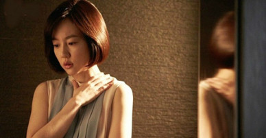 Tôi đứng giữa ngã ba đường khi bạn trai quá chu toàn với gia đình