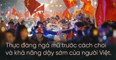 Nữ phóng viên Nhật ngả mũ trước cách ăn mừng U23 của người Hà Nội: Đêm qua quậy tưng bừng vậy mà sáng ra vẫn khoẻ khoắn đi làm!