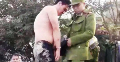 Cảnh sát nổ súng khống chế kẻ ngáo đá, giải cứu bé gái 4 tuổi