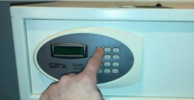 Két sắt trong khách sạn có thực sự an toàn như bạn vẫn nghĩ?