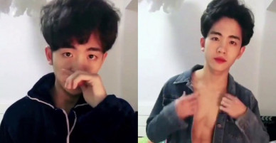 Ngoài U23, trên Facebook còn hot trào lưu biến hình chỉ với một cái phẩy tay!