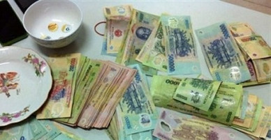 Nữ chấp hành viên Chi cục Thi hành án bị bắt trong sới bạc