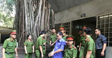 Bác sĩ tuyên truyền chống phá nhà nước lãnh án