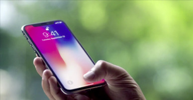 Hai luật sư Việt Nam kiện Apple vì làm chậm iPhone