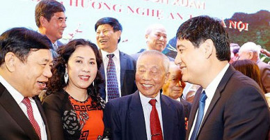 Lãnh đạo Nghệ An mong những người con xa quê hướng về quê hương