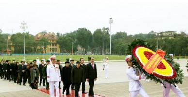 Lãnh đạo Đảng, Nhà nước viếng Lăng Chủ tịch Hồ Chí Minh