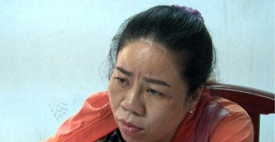 Bốn thanh niên bị nữ chủ quán cà phê bắt nhốt