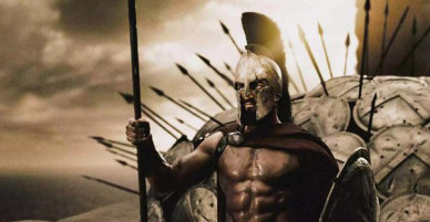 Quá trình huấn luyện chiến binh Sparta khắc nghiệt: xa cha mẹ từ khi 7 tuổi, chịu đói rét thường xuyên, 30 tuổi mới được lấy vợ
