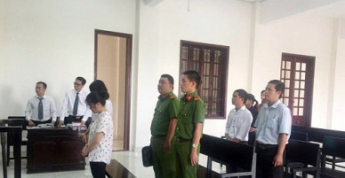 Vụ nhân viên bán dâm, chủ vô can vẫn chưa có hồi kết