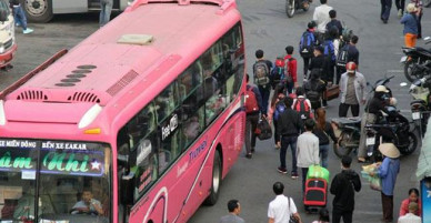 Bến xe Miền Đông có hai chuyến xe miễn phí đêm giao thừa