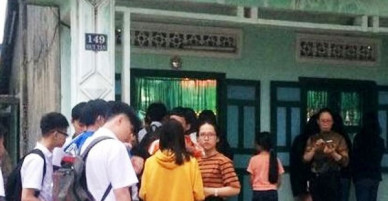 Chụp hình kỉ niệm cuối năm ở ruộng nước, 2 học sinh đuối nước thương tâm
