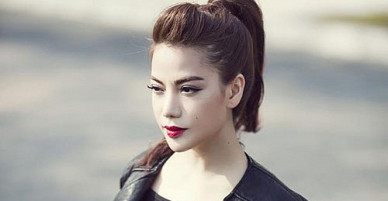 Trương Ngọc Ánh bỏ quay phim để bay ra Hà Nội nhìn mặt bố lần cuối