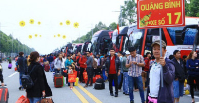 Bình Dương đưa 4.000 công nhân nghèo về quê miễn phí