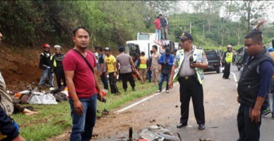 Indonesia: Xe buýt tông xe máy, ít nhất 27 người chết