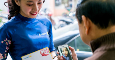 Lương Thế Thành, MC Diệp Chi chia sẻ quà tặng ý nghĩa cho cha mẹ