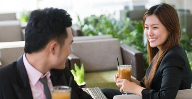 “Hãy cho anh cơ hội được gần em”