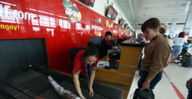 Khách đi máy bay tăng mạnh trong dịp Tết