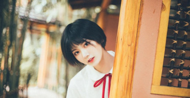 Cô bạn Trung Quốc siêu xinh chứng minh con gái nên để tóc ngắn ít nhất 1 lần!