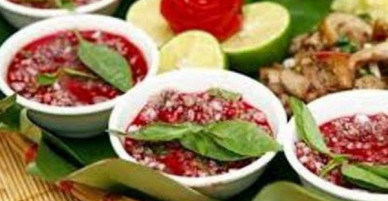 Ăn tiết canh lợn, một bệnh nhân hôn mê sâu, suy hô hấp