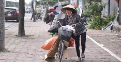Nữ sinh buôn đồng nát và cú “ngược dòng số phận”