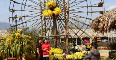 Lên Sa Pa tham dự lễ hội khèn hoa Tây Bắc