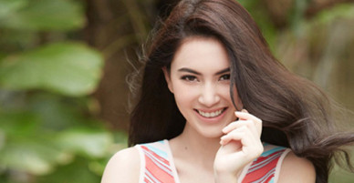 Dung mạo nữ chính Tình người duyên ma qua thời gian