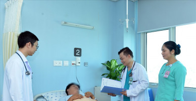 Điều trị kịp thời hai bệnh nhân bị nhồi máu cơ tim cấp do uống rượu dịp Tết