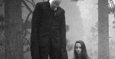 Slender Man: Ra đời từ một cuộc thi Photoshop, trở thành cơn ác mộng đáng sợ nhất được cộng đồng mạng truyền tay