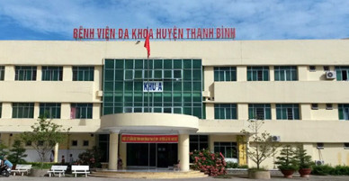 Giám đốc bệnh viện mất chức vì bổ nhiệm thần tốc con trai