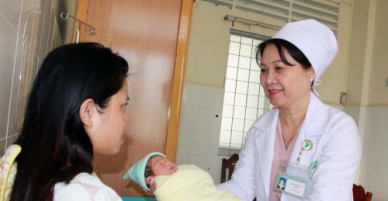 Tận tâm với sự nghiệp chăm sóc sức khỏe nhân dân