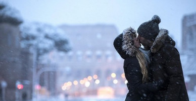 Rome hóa miền cổ tích khi tuyết rơi sau 6 năm