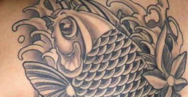 Người đàn ông nước ngoài với hình xăm cá chép tử vong bí ẩn ở Sài Gòn