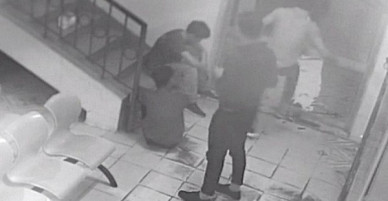 Bạn bị tai nạn mất, nhóm côn đồ đập phá bệnh viện, đuổi đánh bác sĩ