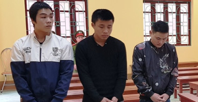 Đánh cảnh sát giao thông để đòi lại xe máy bị tạm giữ