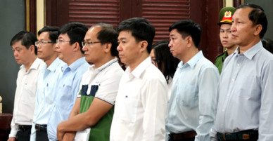 13 luật sư bào chữa cho cựu nữ trưởng phòng Navibank