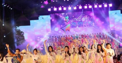 150 nghệ sỹ tham gia khai mạc Lễ hội áo dài TP Hồ Chí Minh lần 5