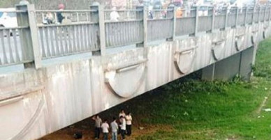 Phát hiện thi thể nam thanh niên nhảy cầu nổi trên trên sông Hương