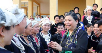 Phó Chủ tịch Quốc hội Tòng Thị Phóng thăm, làm việc tại tỉnh Tuyên Quang