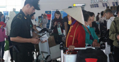 Tăng cường nhân viên kiểm soát an ninh sân bay Vinh sau vụ nam thanh niên tâm thần đột nhập