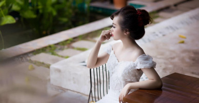 Đàn bà một lần đò: Cứ kiêu hãnh mà yêu thương…
